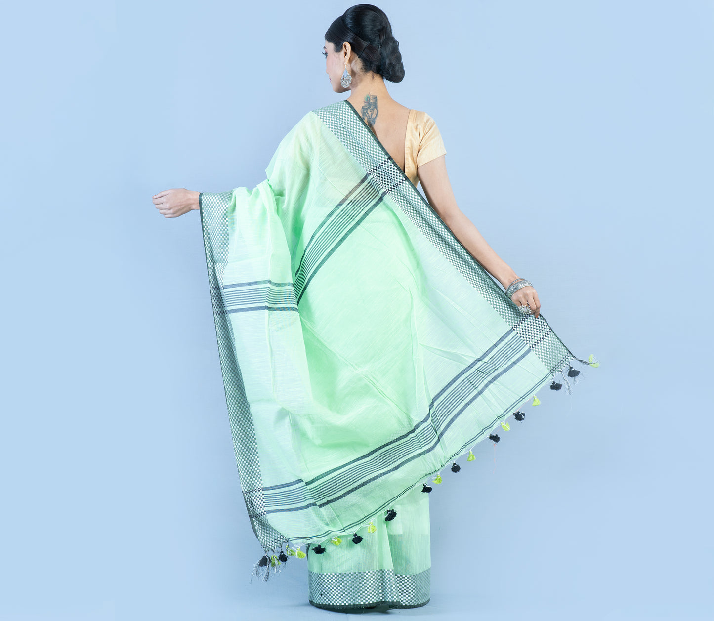 Handloom Saree - light Green With Checkered Zari Par - ArtisanSoul