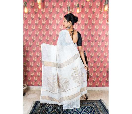 White 'Chumki-Kaj' Handloom Saree - ArtisanSoul