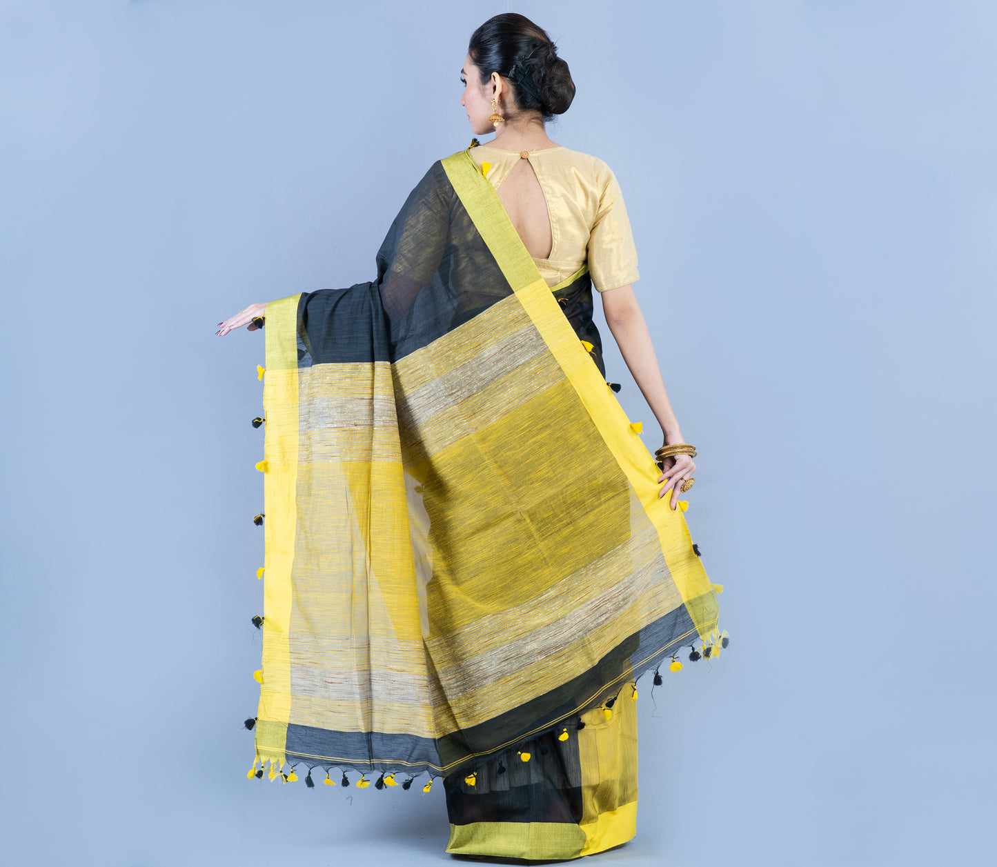 Handloom Patli Pallu Saree with Gheecha Design Anchal - Black & Yellow - ArtisanSoul