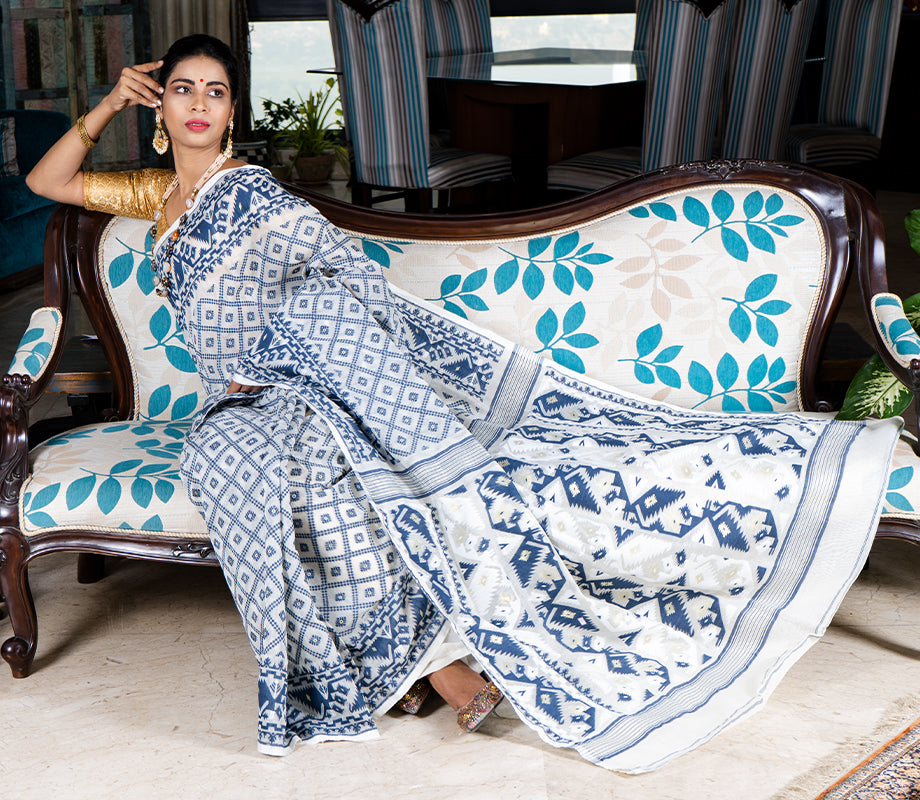 Handloom Jamdani Sub-Dhakai Saree - Navy Blue on White - ArtisanSoul