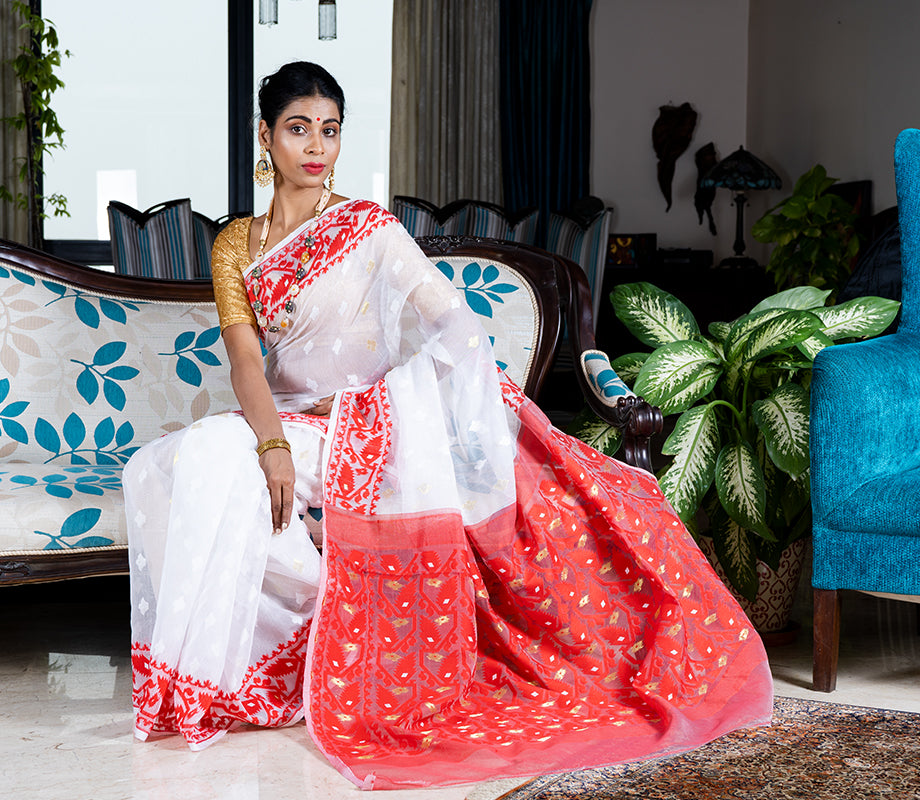 Handloom Jamdani Sub-Dhakai Saree - White & Red - ArtisanSoul