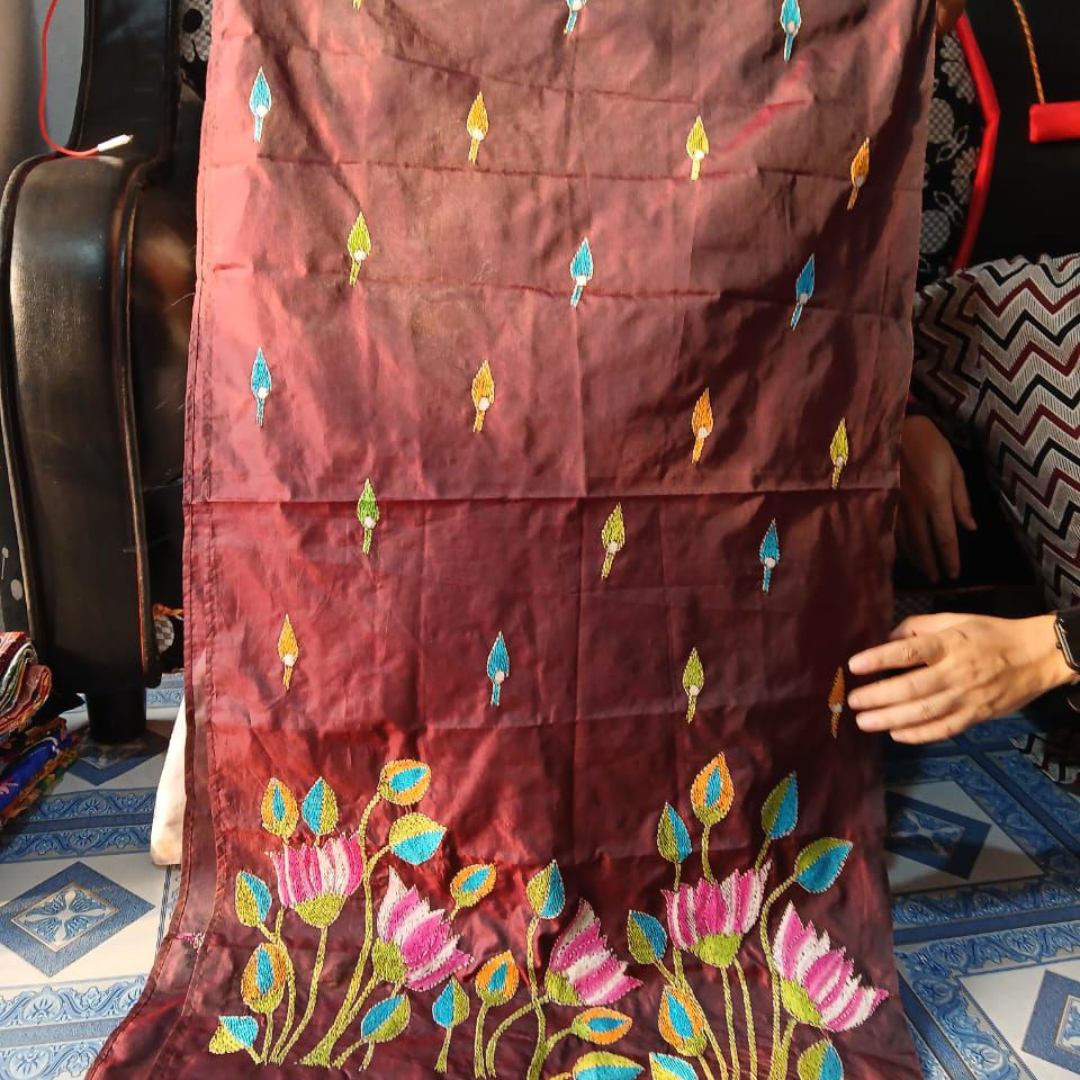 Blended Silk Kantha Stitch Stole – Handmade Embroidered Wrap - ArtisanSoul
