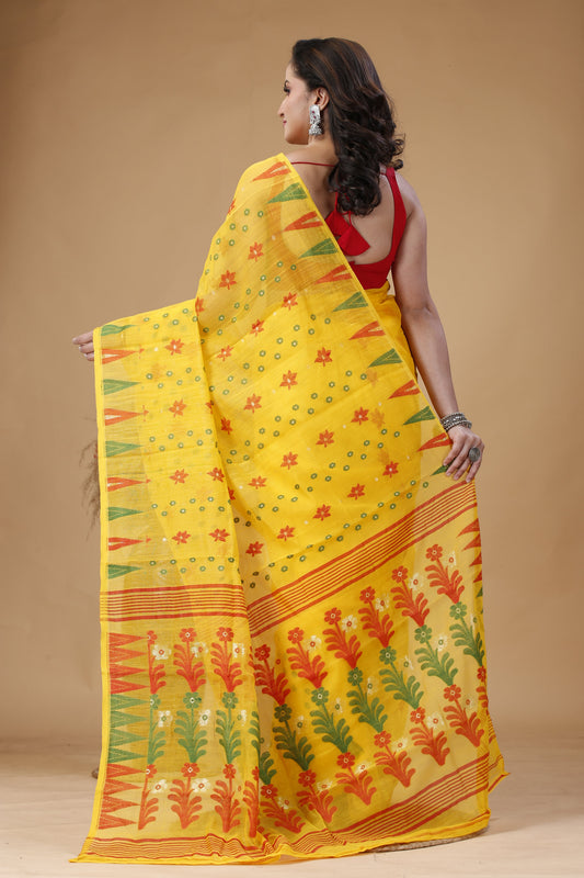 Traditional Yellow Jamdani Saree – Handwoven Bengal Elegance