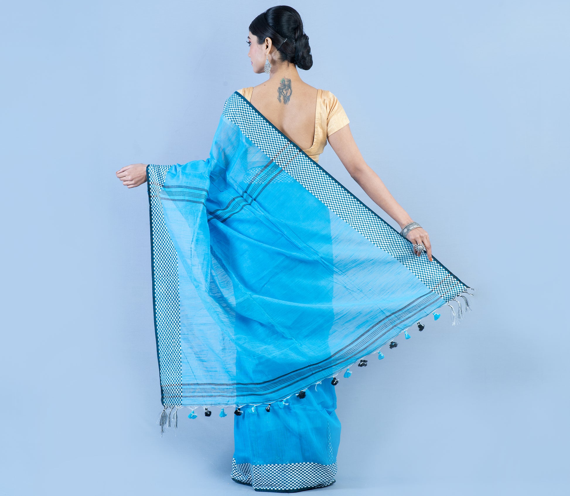 Handloom Saree - Blue With Checkered Zari Par - ArtisanSoul