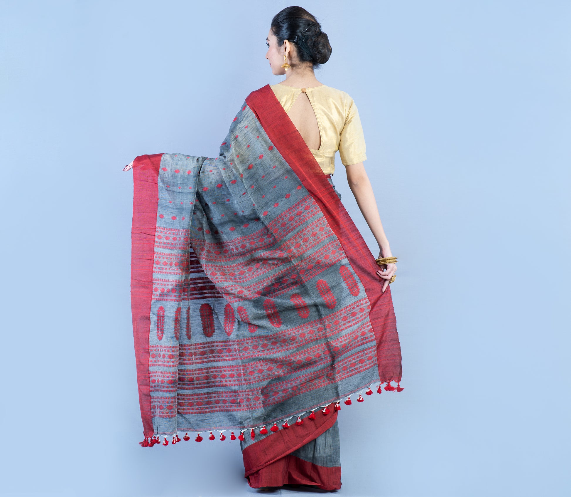 Neemki Kaj on Handloom Saree - Gray & Red - ArtisanSoul