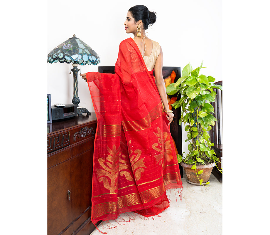 Red Chumki-Kaj Handloom Saree - ArtisanSoul