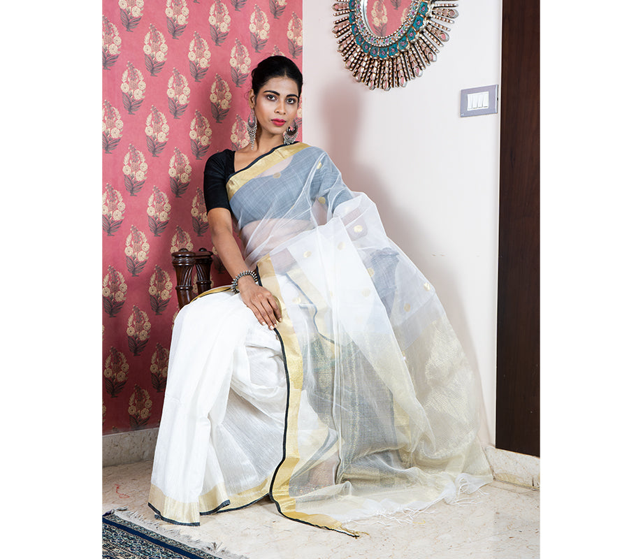 Handloom Muslin Silk Saree - White - ArtisanSoul