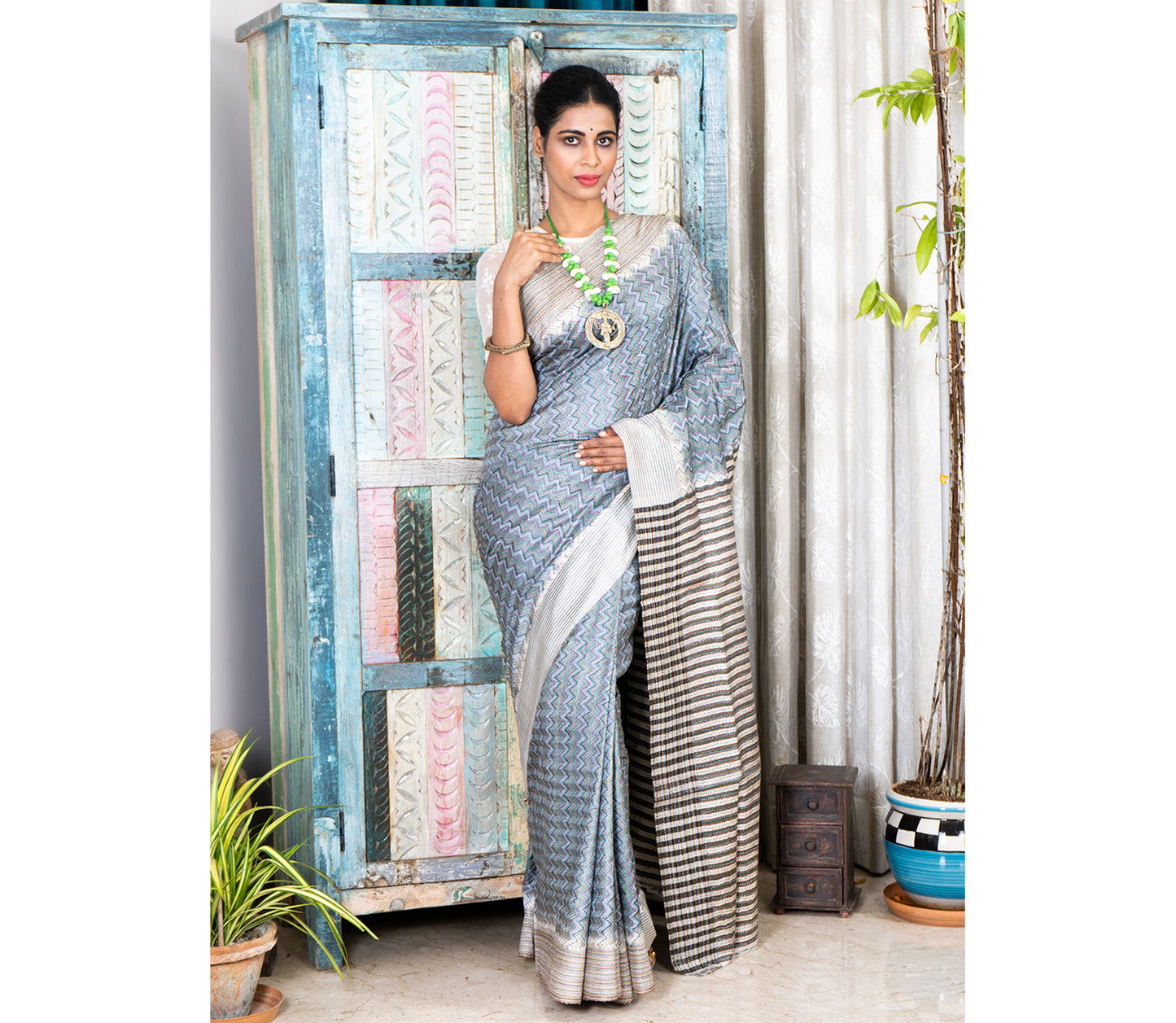 Kantha Stitch on Silk Saree with Jalchuri Pattern - Grey