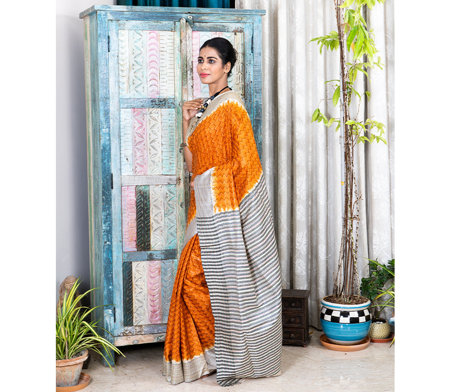 Kantha saree background, about kantha embroidery from Bengal – Parinita  Sarees and Fashion