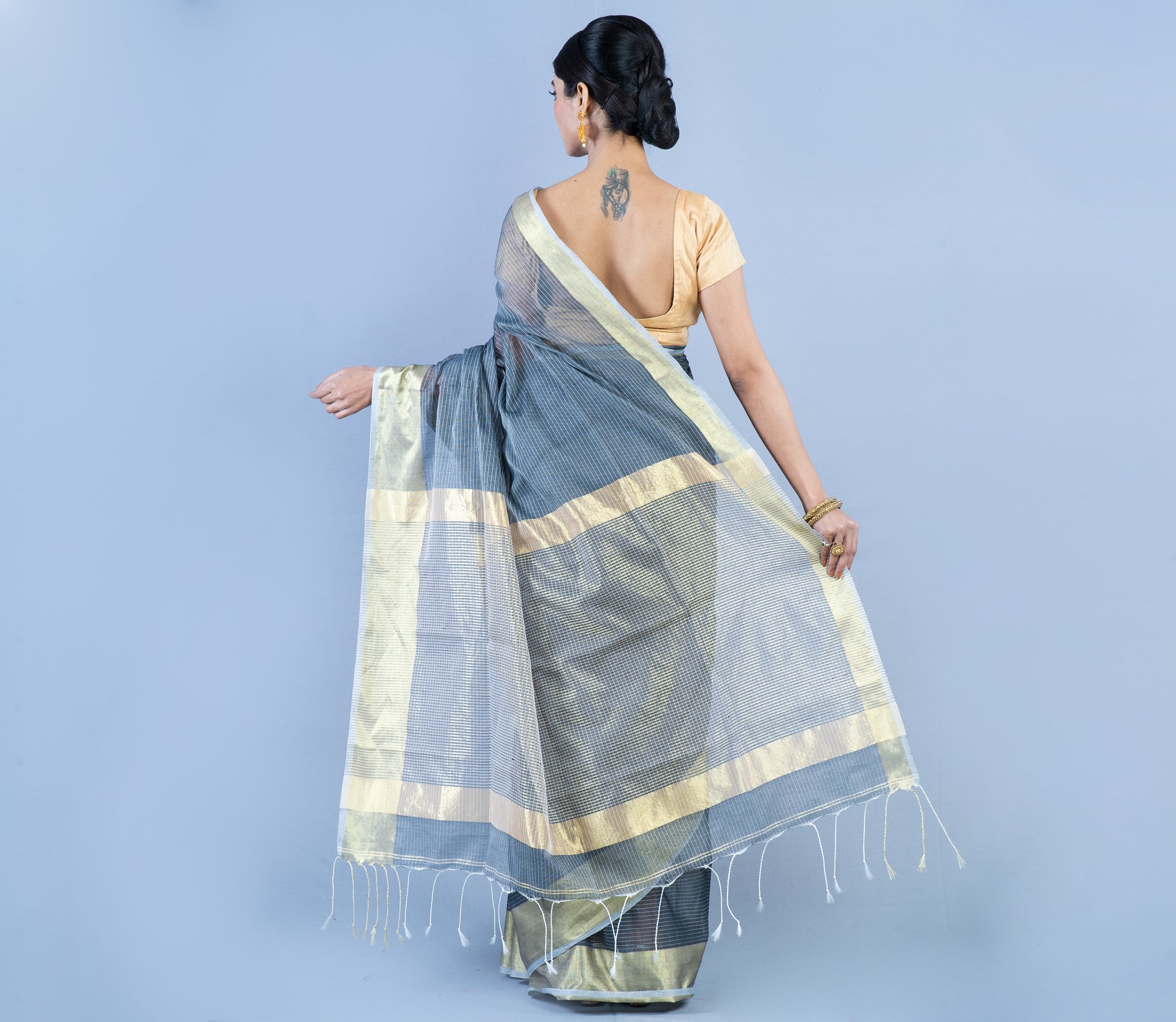 Handloom Saree from Nadia West Bengal - Steel Grey - ArtisanSoul