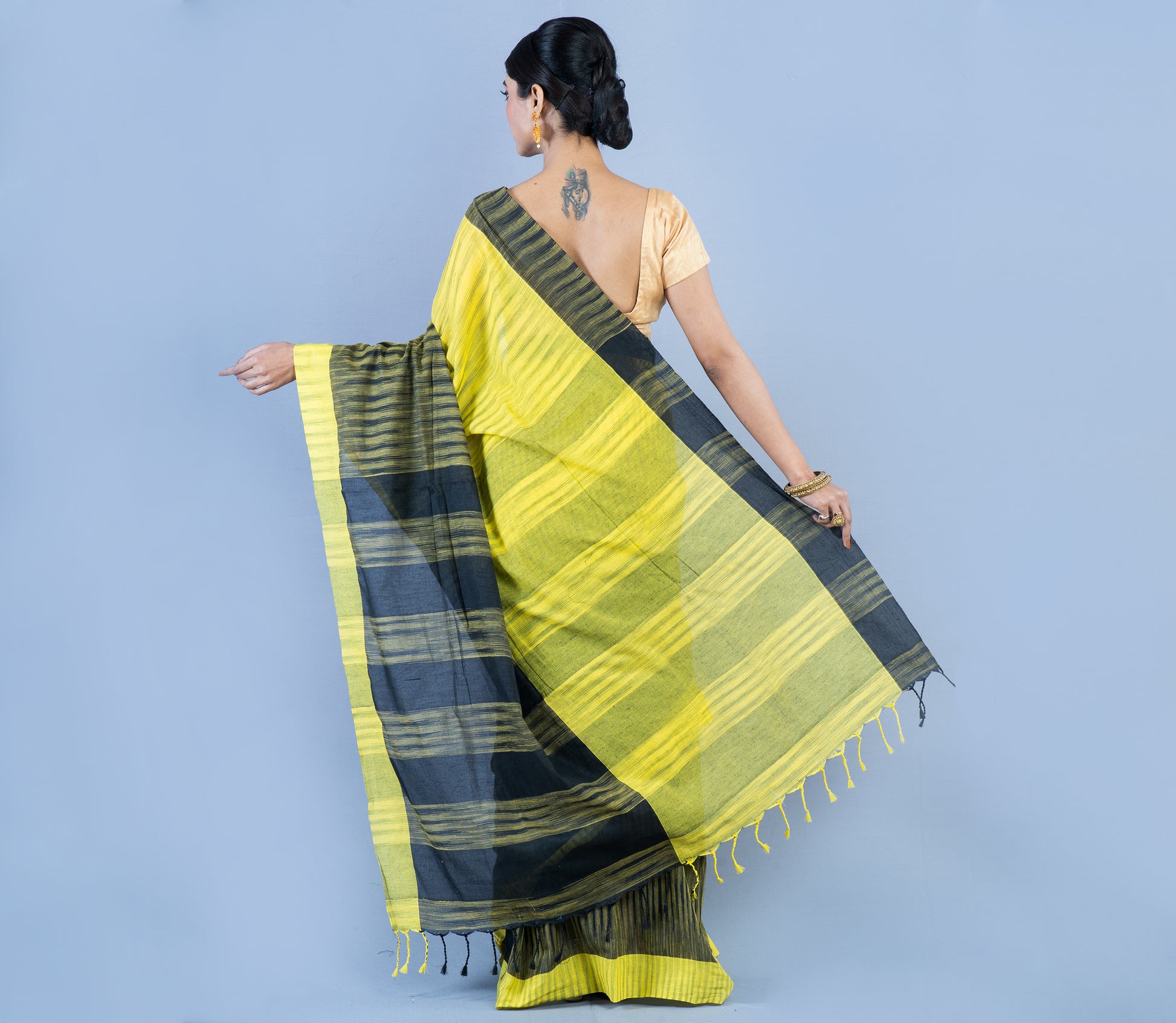 Handloom Cotton Saree - Black & Yellow - ArtisanSoul