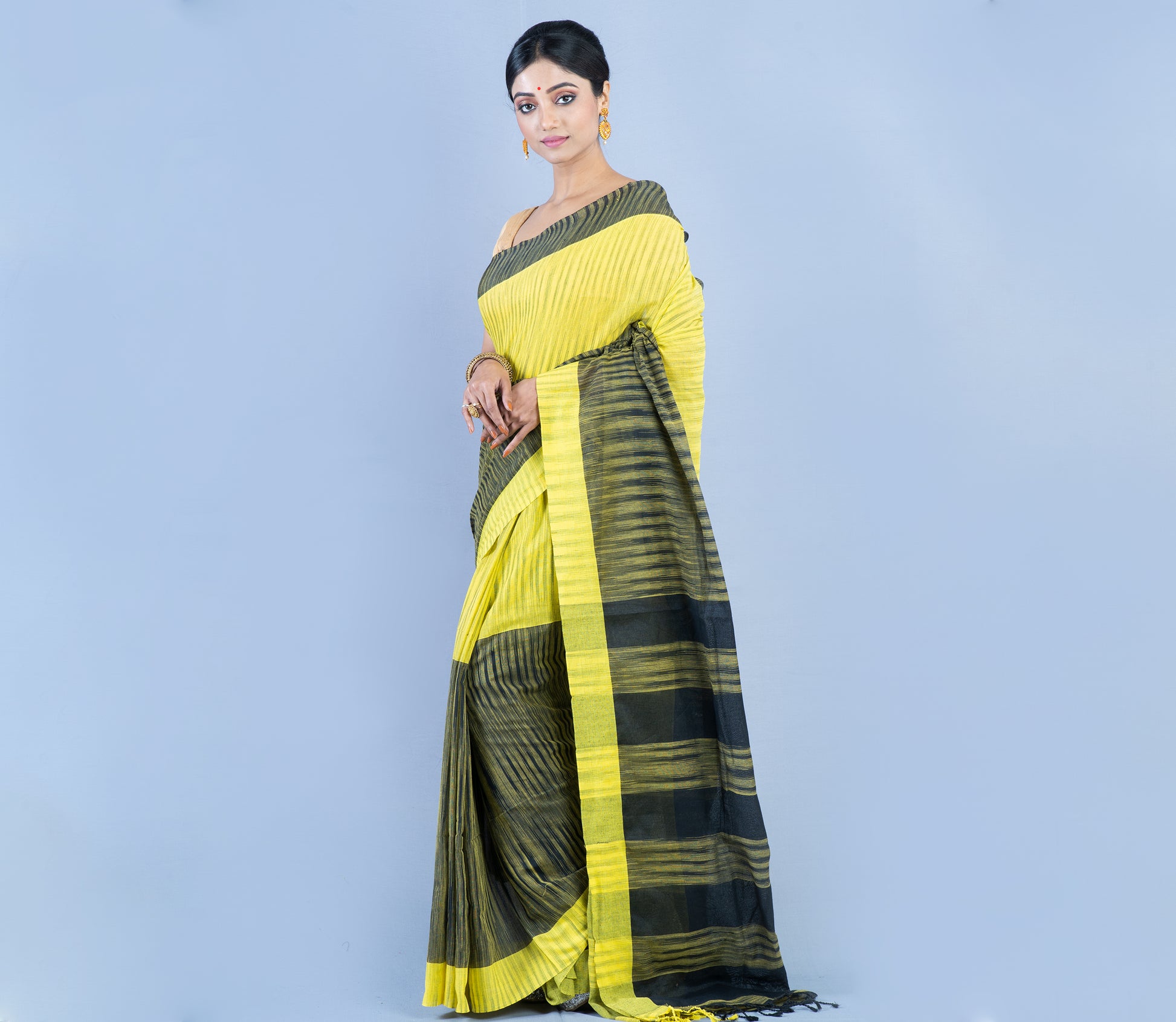 Handloom Cotton Saree - Black & Yellow - ArtisanSoul