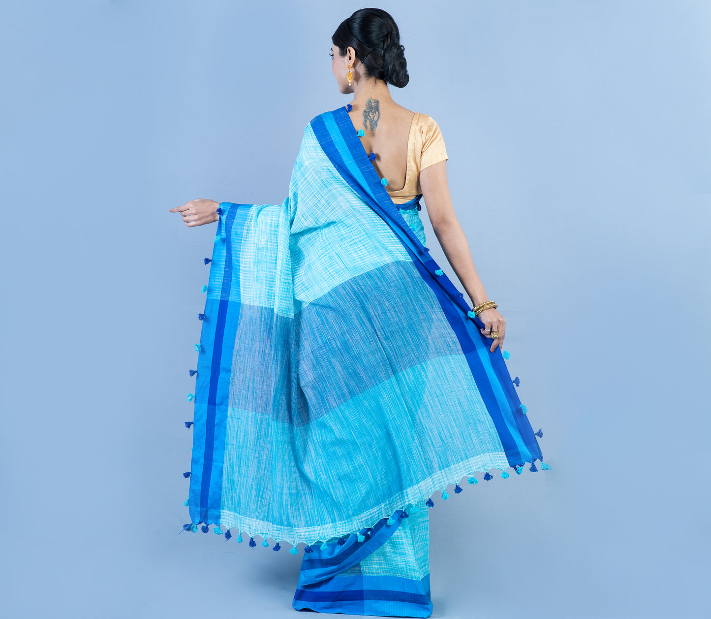Handloom Cotton Saree - Sky Blue With Blue Par - ArtisanSoul