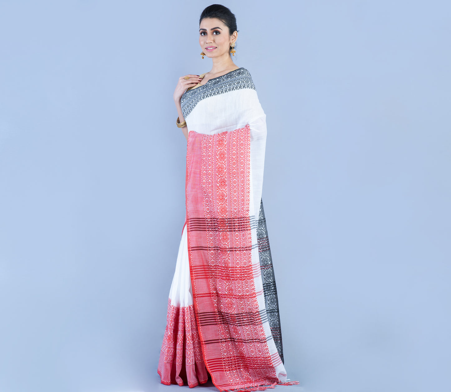 Handloom Cotton Saree - Red and Black - ArtisanSoul