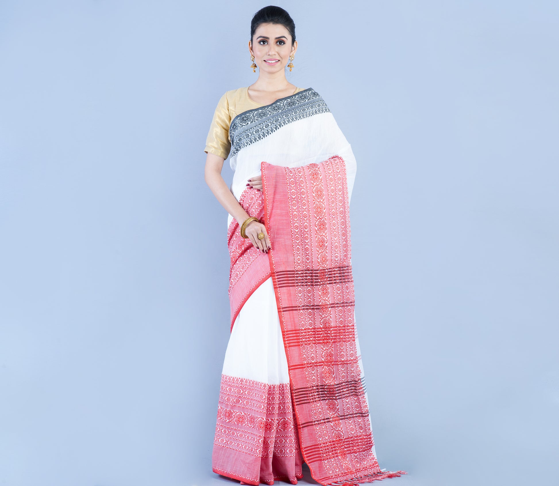 Handloom Cotton Saree - Red and Black - ArtisanSoul