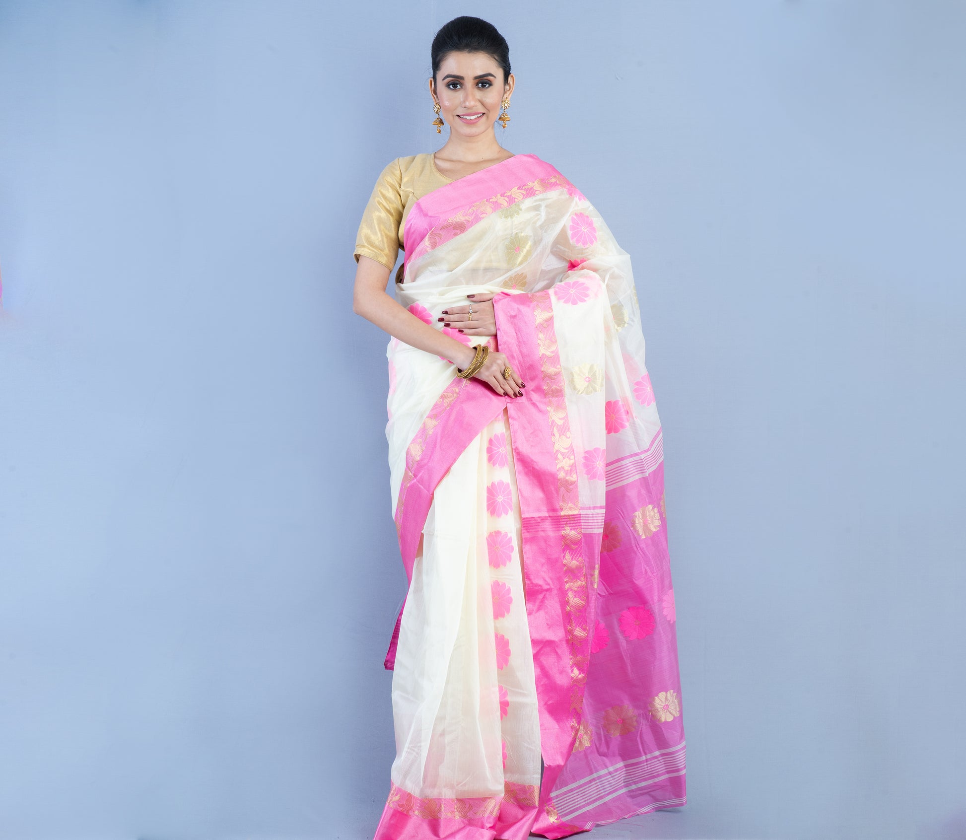 Handloom Saree - White & Pink - ArtisanSoul