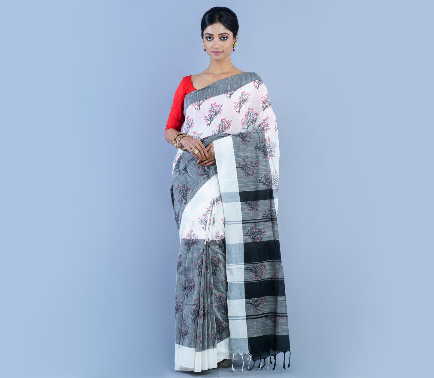 Handloom Cotton Saree - Black & White - ArtisanSoul