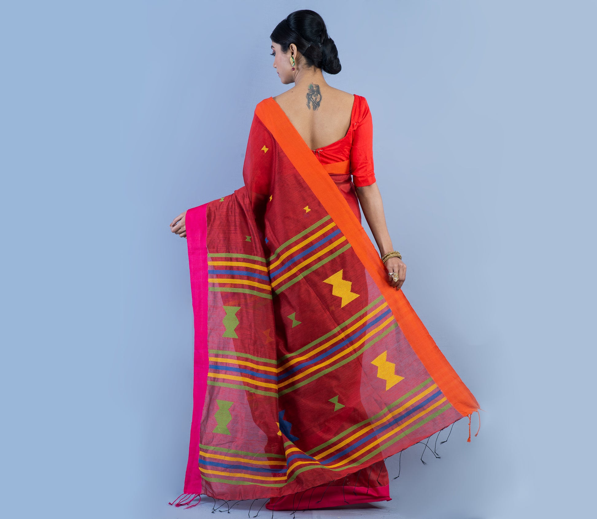 Handloom Saree - Pink and Orange on Maroon - ArtisanSoul