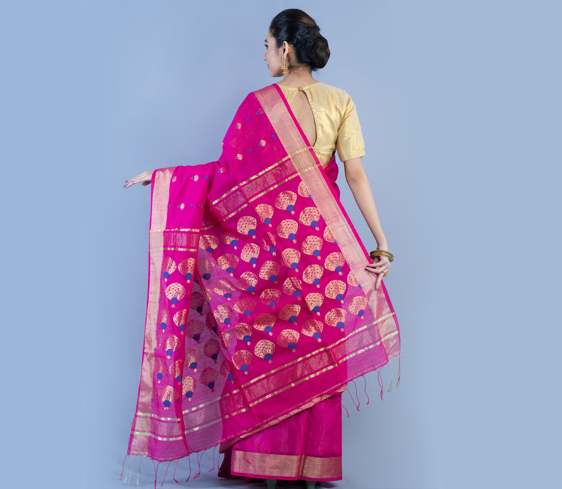 Handloom Tant Saree - Zaro Work On Dark Pink - ArtisanSoul