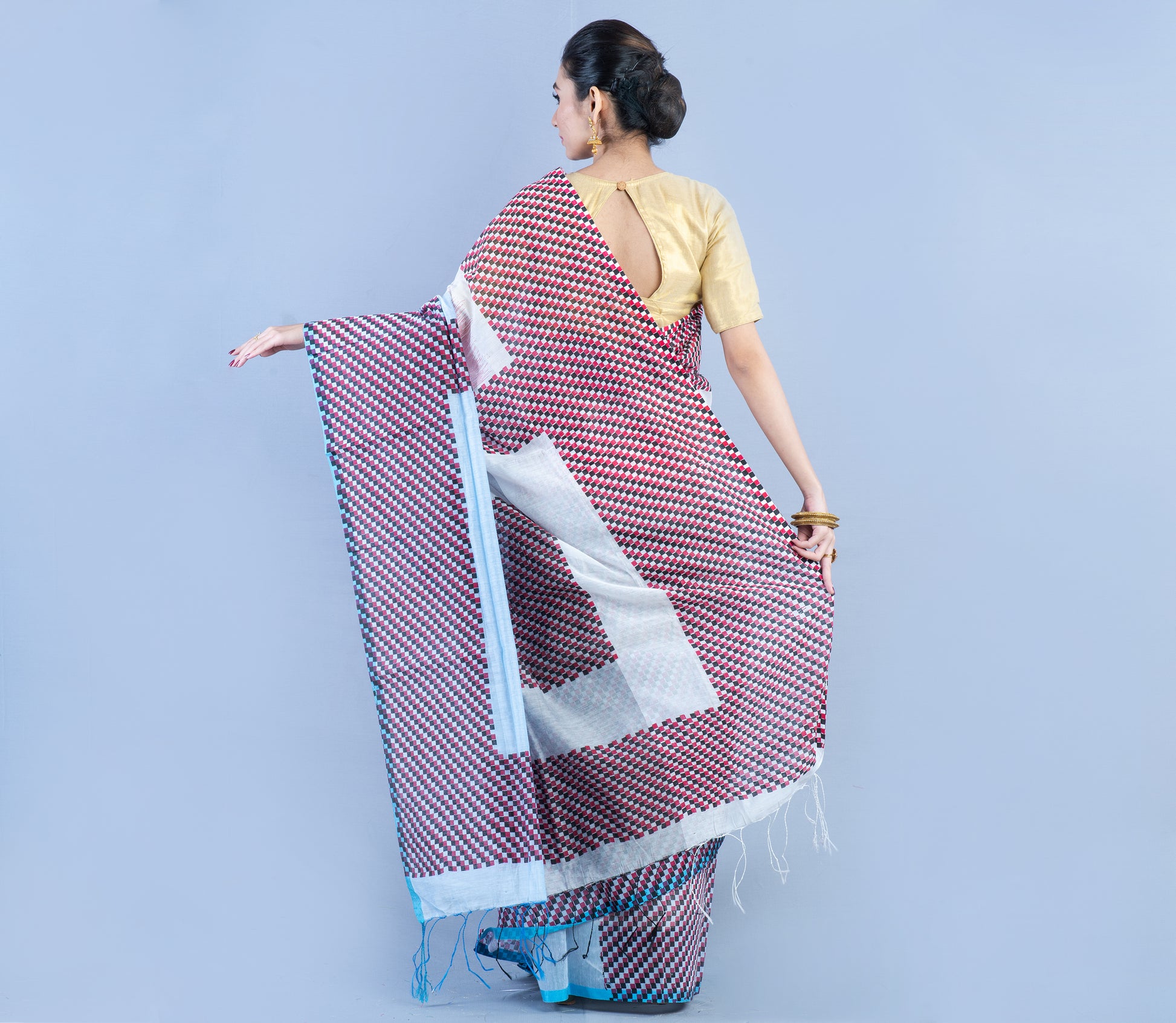 Handloom Saree - Red & Black Checkered Design on Gray - ArtisanSoul