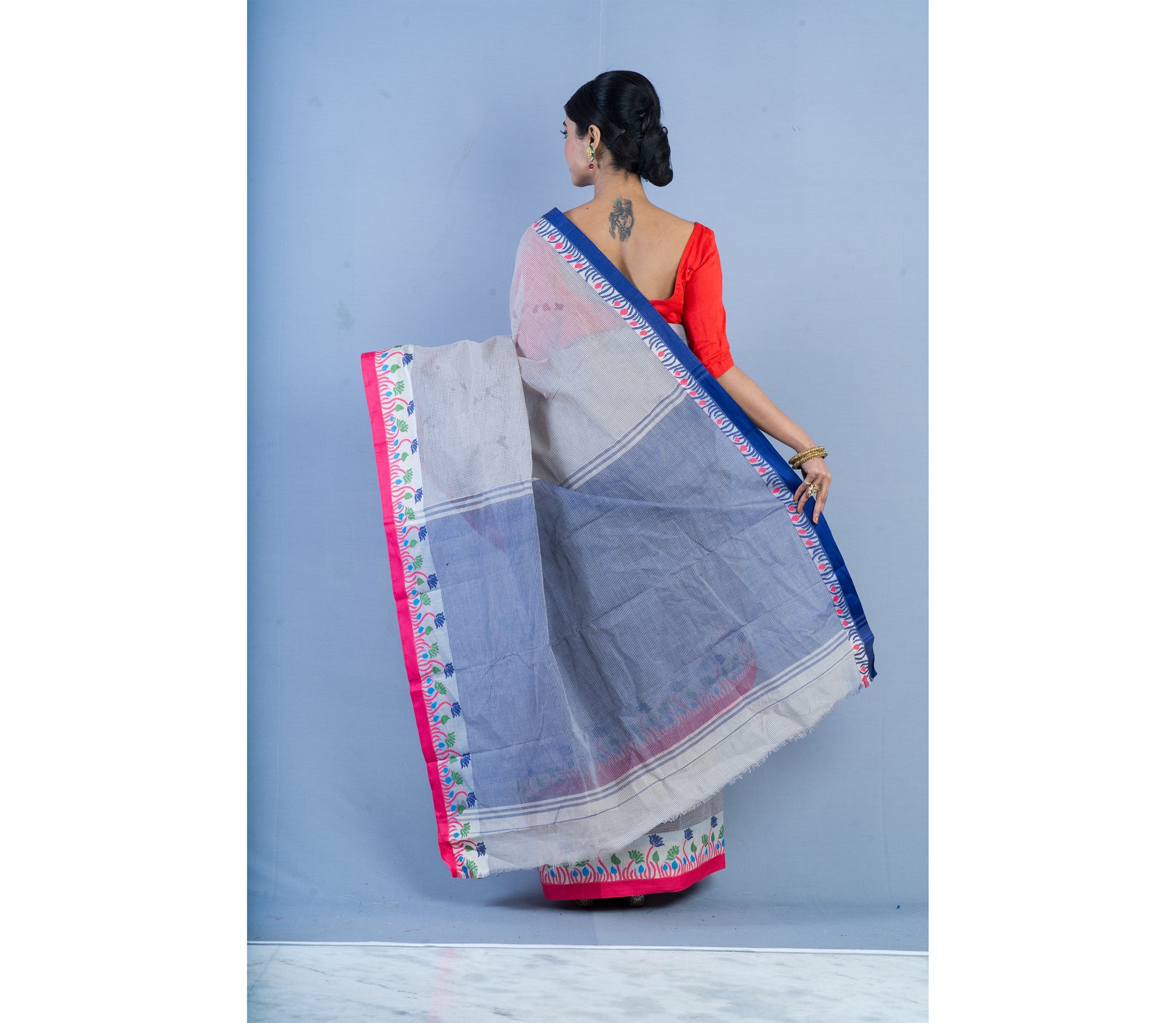 Handloom Tant Saree With Lotus Design on Par - Pink & Blue on White - ArtisanSoul