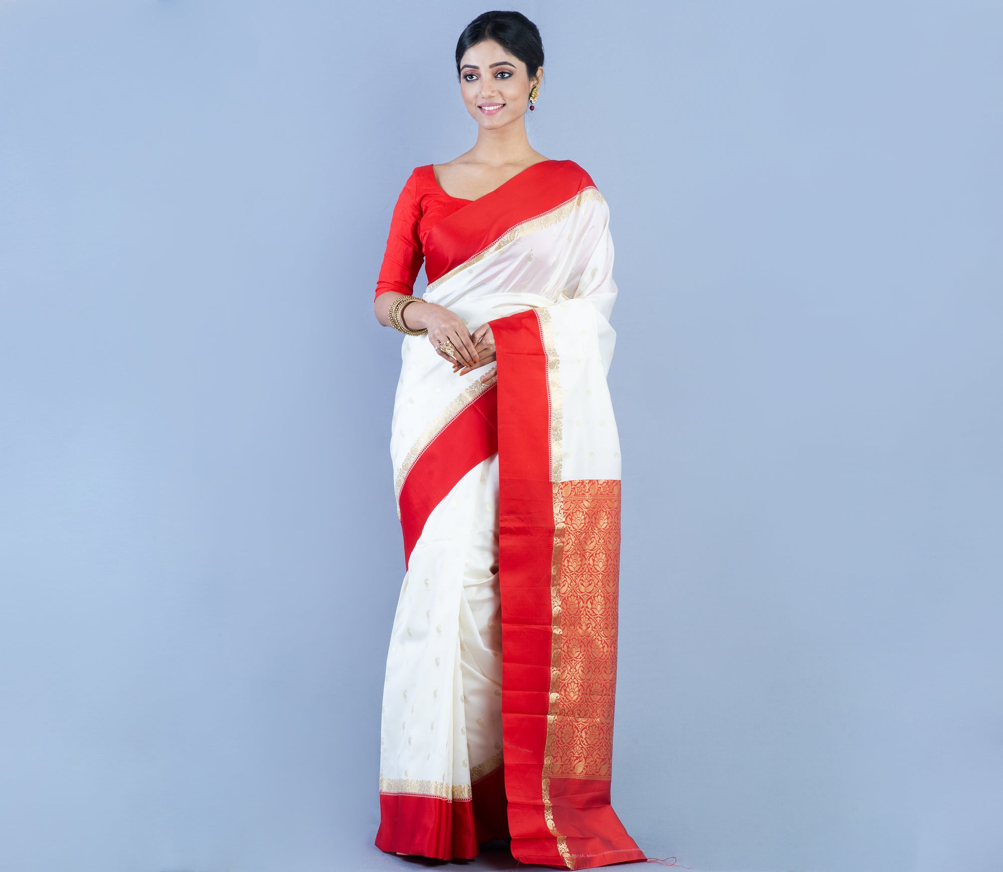 Red and White Handloom plain Linen Saree With Zari Border - Loomfolks