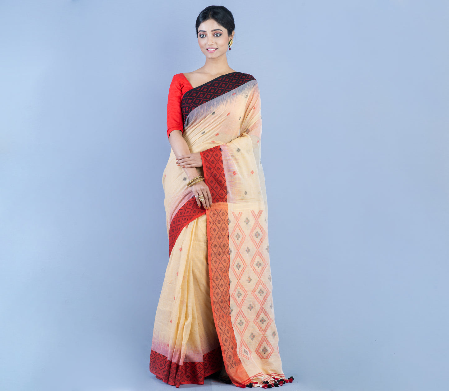 Neemki Kaj On Handloom Saree - Maroon & Black Par On Vanilla Color - ArtisanSoul