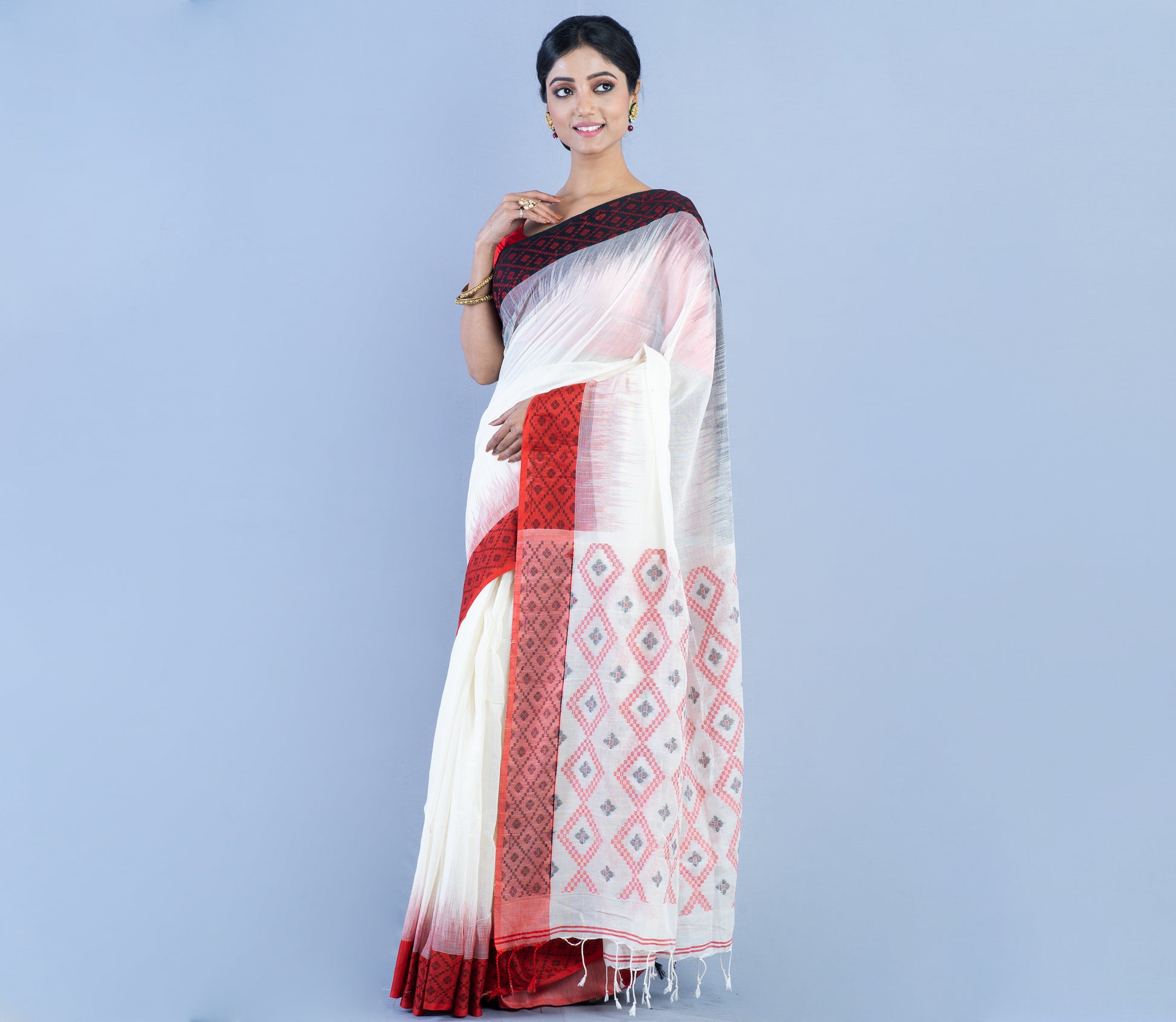 Neemki Kaj On Handloom Saree - Black & Red On White - ArtisanSoul