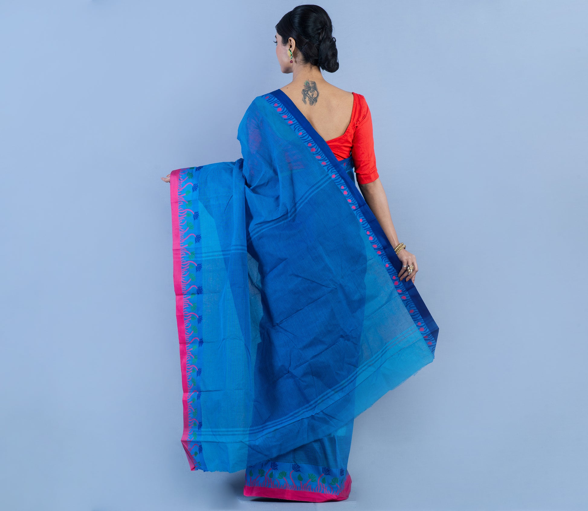 Handloom Tant Saree With Lotus Design on Par - Blue & Pink - ArtisanSoul