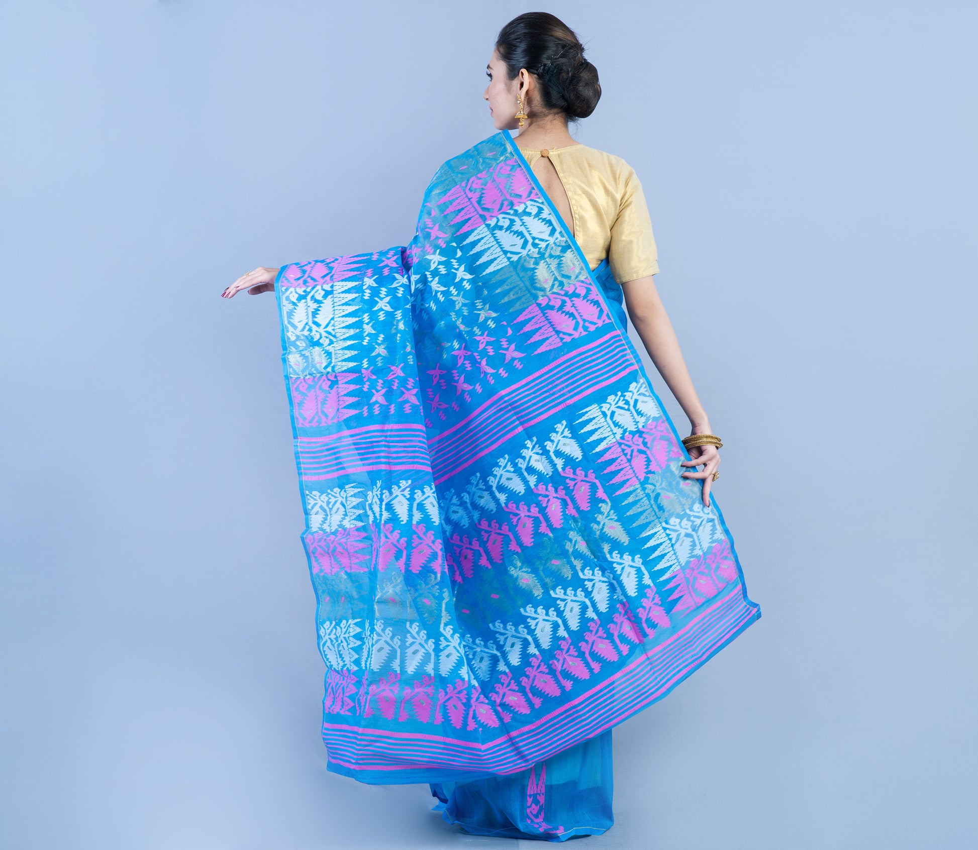 Handloom jamdani Saree - Sky Blue - ArtisanSoul