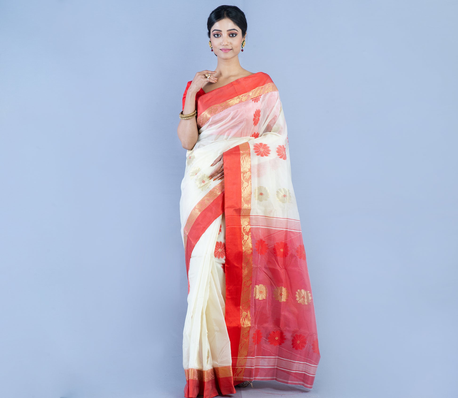 Handloom Saree - Red and White - ArtisanSoul