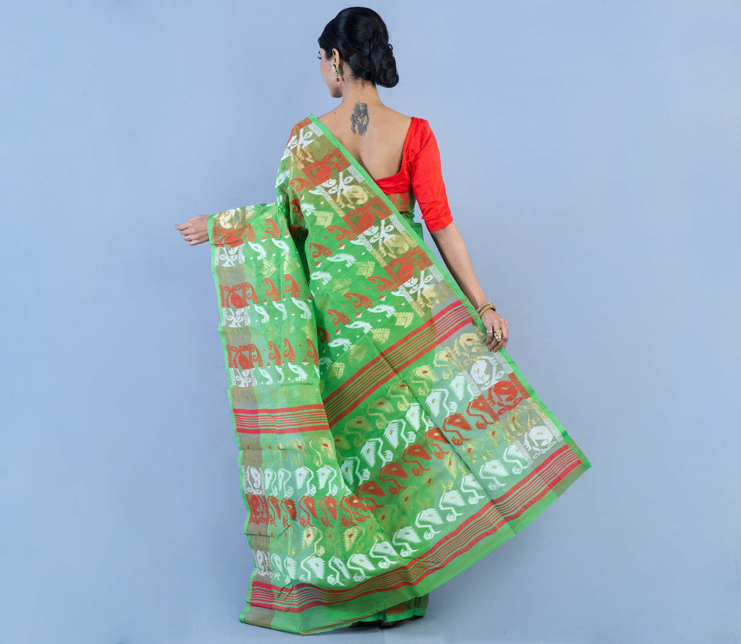 Handloom Jamdani Saree - Red & White On Green - ArtisanSoul