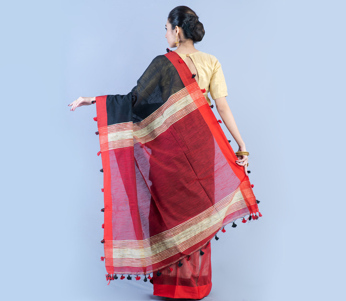 Handloom Patli Pallu Saree with Gheecha Design Anchal - Black & Maroon - ArtisanSoul