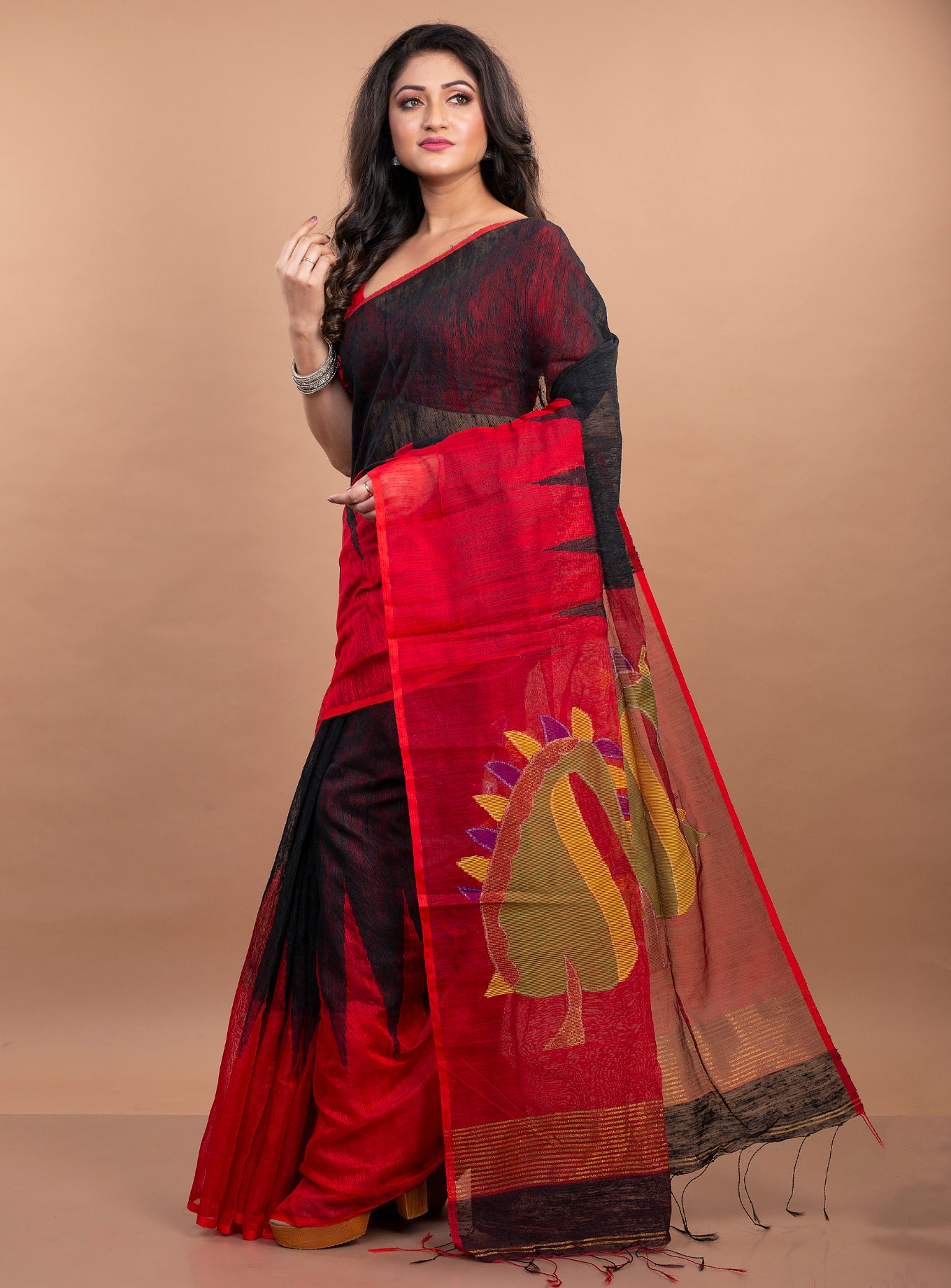 Handloom Gheecha Saree - Black & Red - ArtisanSoul