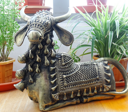 Authentic Dhokra Art from Chhattisgarh - Seated Bull