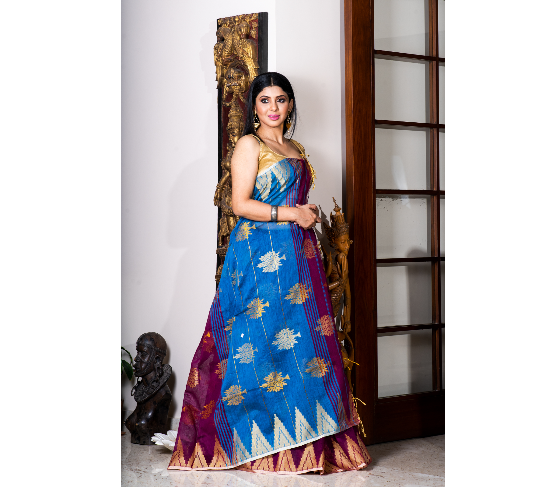 Buy Premium Quality Blue Color Handloom Cotton Saree With Temple Border &  Unstitched Blouse Piece